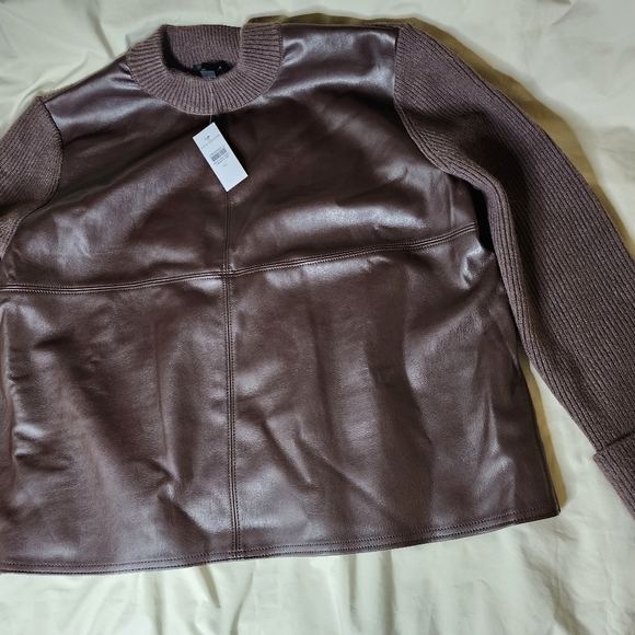 Anne Klein - Picture 2 of 6